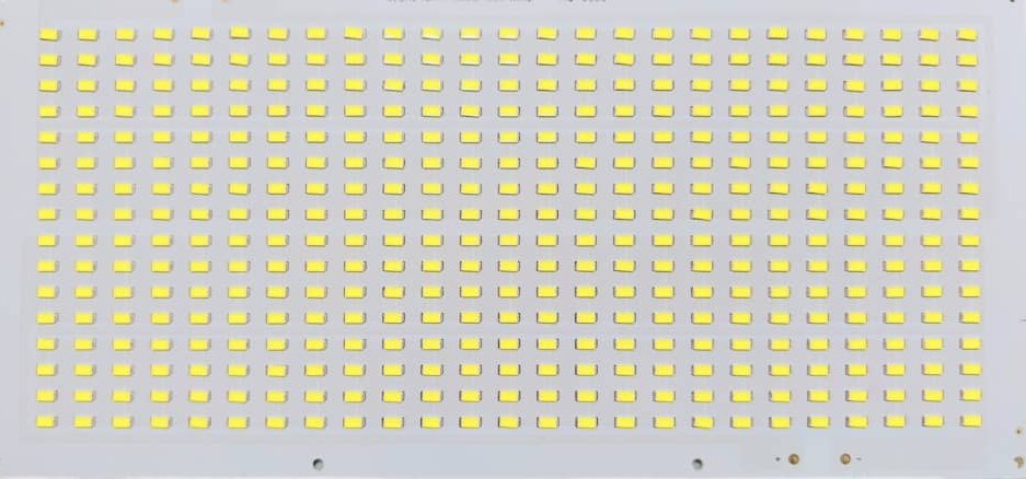 چیپ پرژکتور ۲۰۰ وات SMD افتابی مهتابی