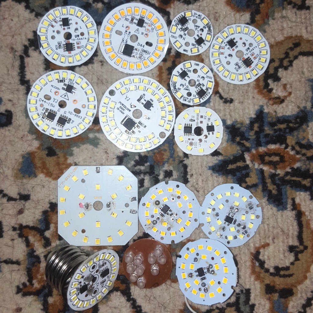 تعدادی چیپ ال ای دی با ارسال